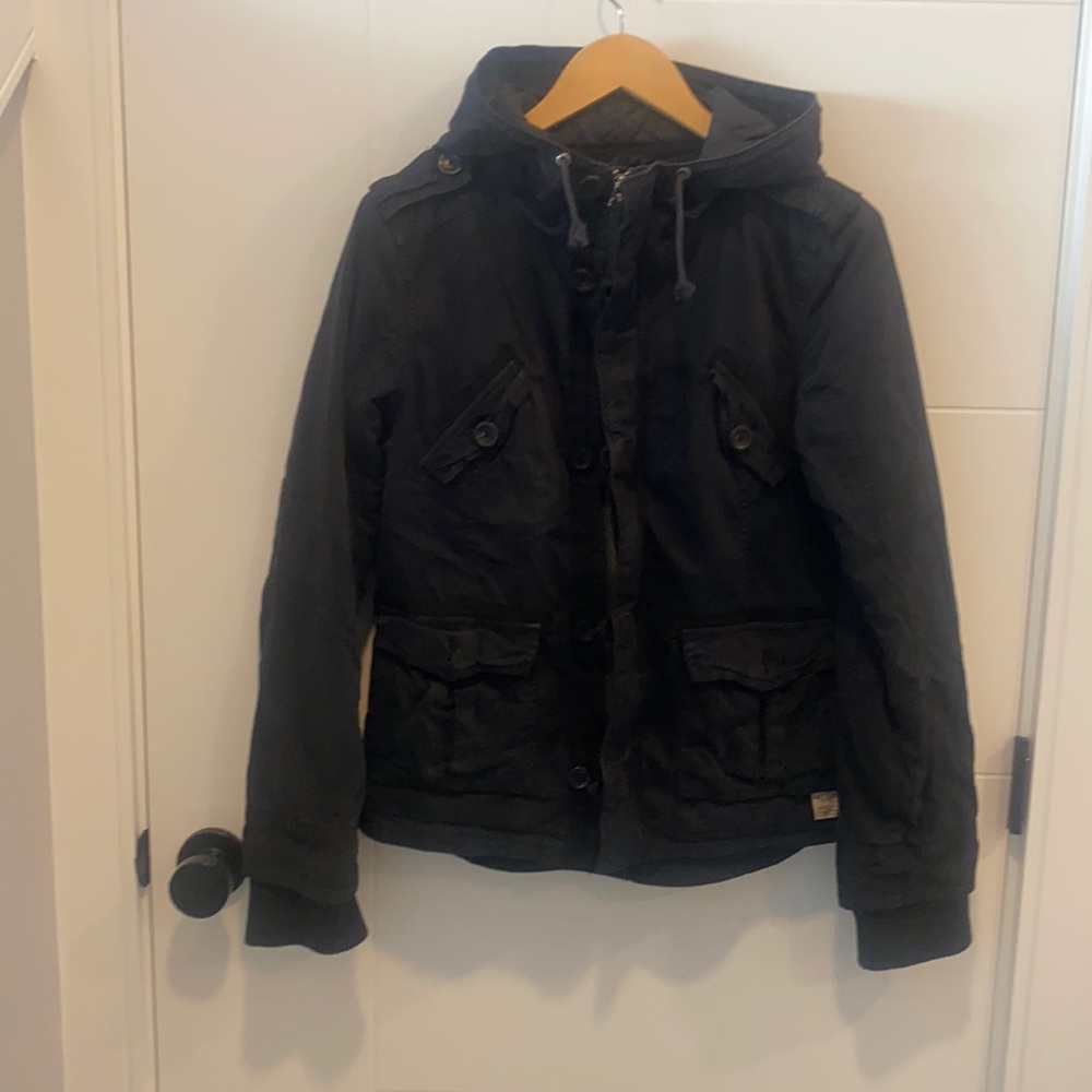 Aritzia TNA Distressed black jacket size medium